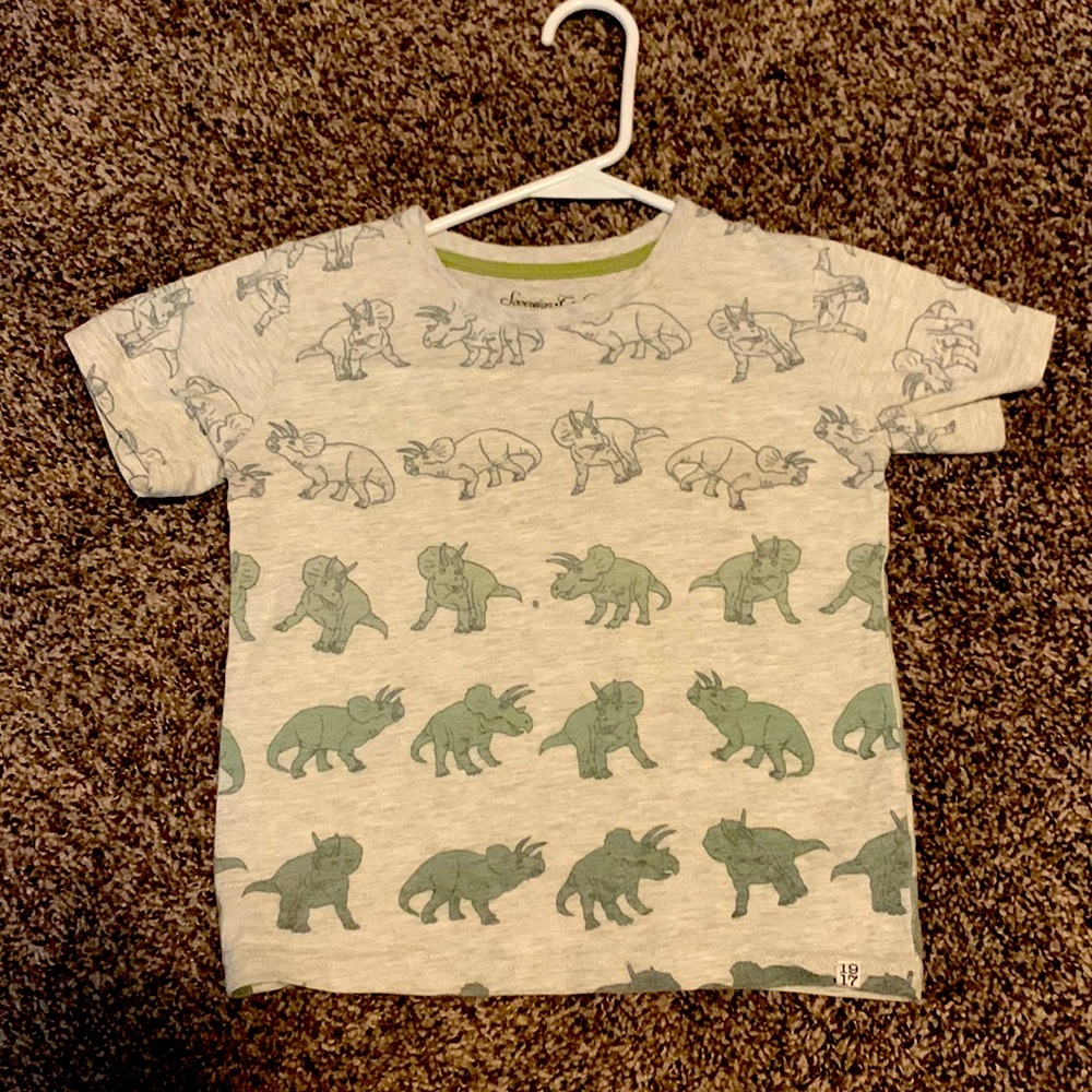 Cute dino kids s/s t-shirt.